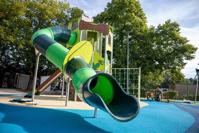 2025-08-25_espace jeu enfant - complexe j. marinelli_2470_dsc02059